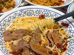 -李与白包子铺(桐梓林店)