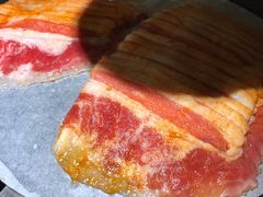 香辣酱肥牛-极简·炭火烤肉主题餐厅·龙虾烧烤·烤羊排(宝龙店)