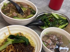 -颂记牛肉粉
