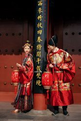 -红番婚纱礼服