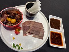 -艳阳天民俗村(公园路店)