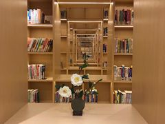 -漕河泾街道图书馆(漕河泾社区文化活动中心店)