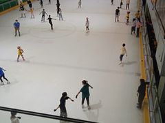 -正佳冰河湾真冰滑冰场