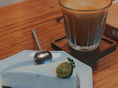 酸奶芝士蛋糕-小晴天咖啡馆