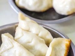 -黄阿姨锅贴大王(万航渡路店)