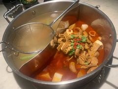 -左庭右院鲜牛肉火锅(浦江欢乐颂店)