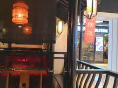 大堂-卢大鲜鱼头捞饭(美利广场店)