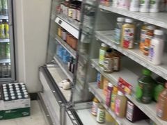 -711便利店(第二儿童医院店)