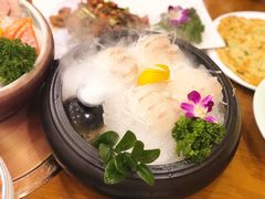 -青瓦餐厅·生鱼片·韩园烤肉(西塔店)