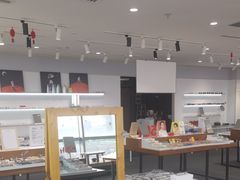 -亚美视光眼镜店(重庆路活力城店)