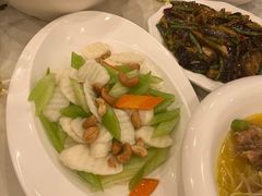 -鑫巴蜀小镇 · 水煮鱼专研店(玉桥店)