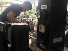 -UNI UNI(环亚凯瑟琳店)