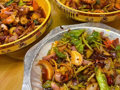 -休记光头香辣蟹干锅店(衣冠庙店)