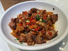 土猪肉炒排骨-湘村小灶·地道长沙菜·本地人优选(咸嘉新村店)