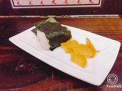 手握三文鱼-平成屋· Late Night 食堂(四川北路店)