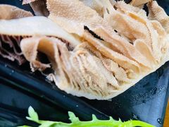 -果松木炭酸菜铜火锅·外婆参鸡汤