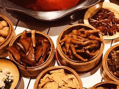 -卤校长老火锅(杨家坪直营店)