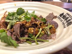 -熊大师牛羊粉(红谷凯旋店)