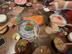 -萍姐火锅·公路夜市(武汉首店)