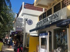 -Jonah's Fruit Shake & Snack Bar