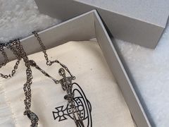 -Vivienne Westwood(上海来福士广场店)