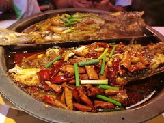 -鸣记脆皮烤鱼·海鲜烤鱼(三八广场店)