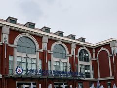 -房地产交易中心-停车场