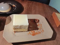 白桃百香糕-知亘茶食