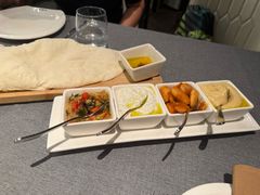 冷盘拼盘-Efes Turkish & Mediterranean Cuisine 艾菲斯餐厅(陆家嘴店)