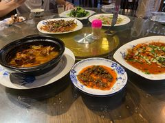 -缘来聚·徽菜名店(黄山宏村店)