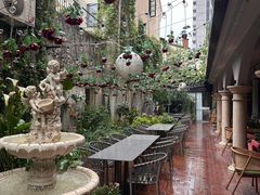 -Osteria Garden 生蚝花园餐厅(原进贤路店)