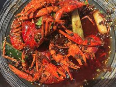 -肥肥虾庄·金牌油焖大虾(杨园滨江时代walk店)