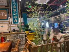 大堂-钟掌勺忘不了地道湘菜(新天地假日广场店)