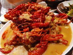 特色蒜香龙虾-虾弄弄海派小龙虾·牛羊蝎子火锅