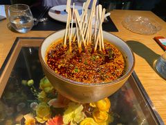 滋色串串香-滋色臻选川菜(北京坊旗舰店)