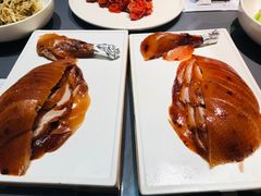 酥不腻烤鸭-小大董·烤鸭(观景餐厅·南京西路店)