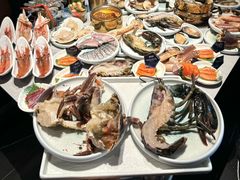 -雍容荟帝王蟹活龙虾展台自助(IFS黑金店)