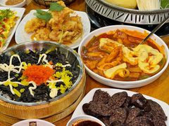 -喇喇排骨火锅·传统韩式脊骨汤(望京西园总店)