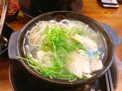 秀才砂锅米线-丽虹云南过桥米线(兴工街店)