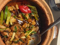 -八府香鸭·啫啫煲(华山路店)