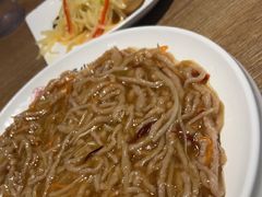 鱼香肉丝-直隶安家牛肉罩饼(建华店)