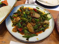 -临界音乐酒馆·小龙虾·江湖菜(华熙LIVE·鱼洞店)
