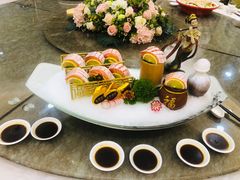 -东豪园林海鲜酒家(南港路辅路店)