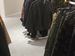 -hotwind热风(中贸广场店)