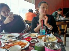 -东方红海鲜百汇(国际大厦店)