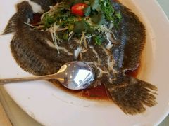 -东豪园林海鲜酒家(南港路辅路店)