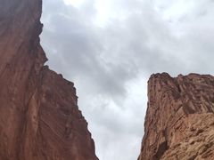 -天山神秘大峡谷