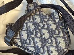 -小飞侠奢侈品回收 寄卖 养护(宝山宝龙广场店)