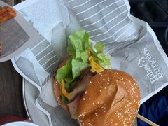 -Ribs & Burgers The Rocks