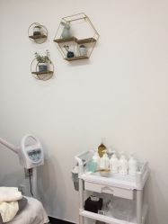 -柒朵科技美肤中心